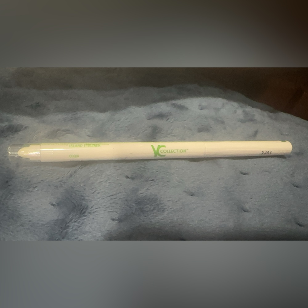 NEW YC Collection Island Eyeliner